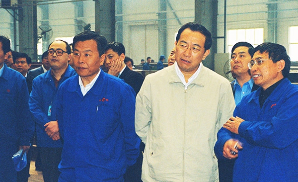 原河南省委常委、鄭州市委書記王文超在公司車間調(diào)研